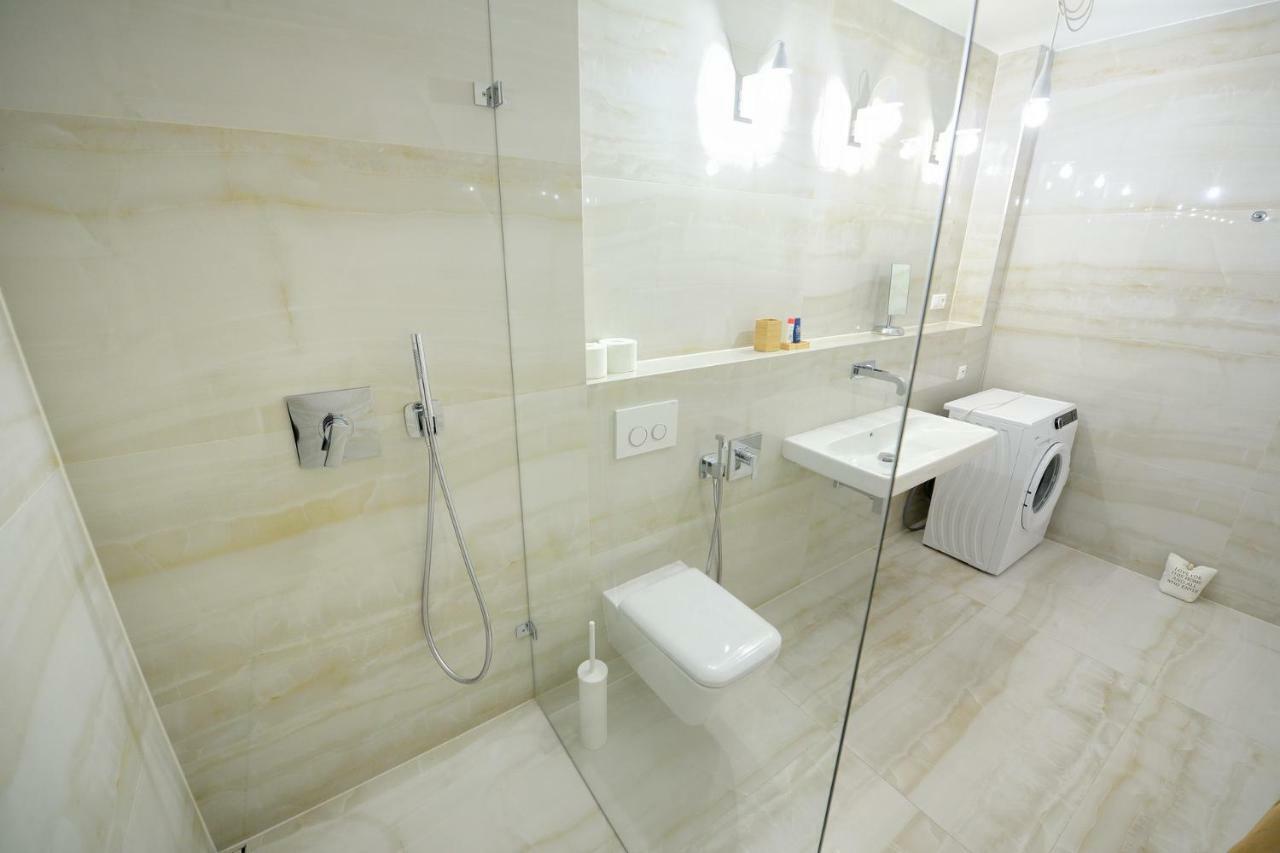 Center Aupark Apartment 皮耶什佳尼 外观 照片